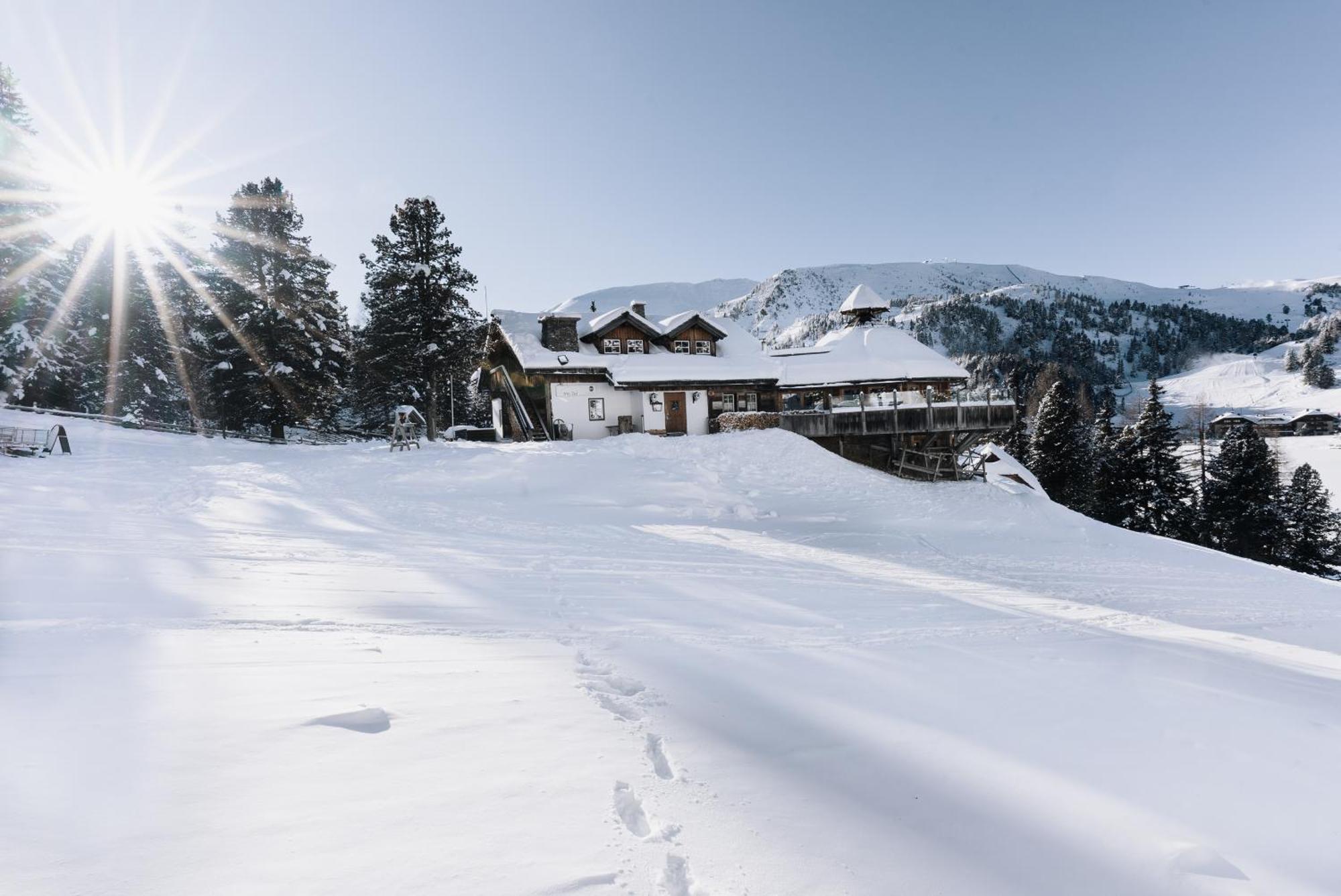 Mei Zeit Huettendorf Turracher Hohe Dış mekan fotoğraf