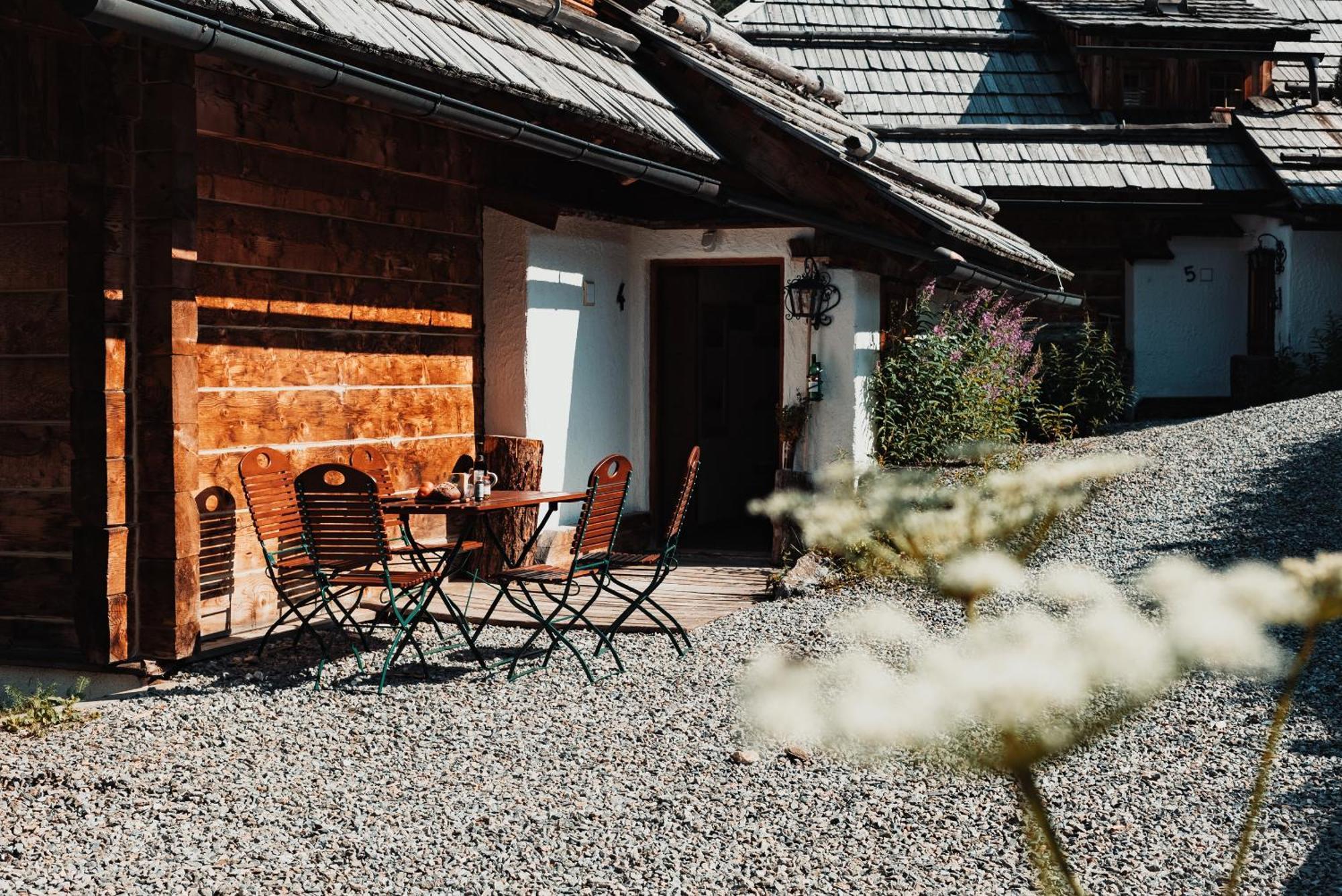 Mei Zeit Huettendorf Turracher Hohe Dış mekan fotoğraf