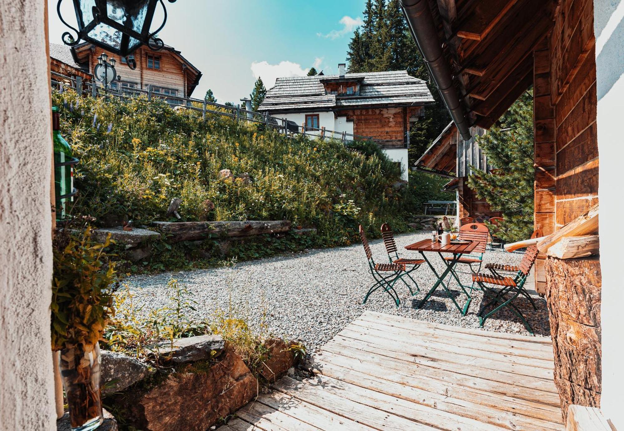 Mei Zeit Huettendorf Turracher Hohe Dış mekan fotoğraf